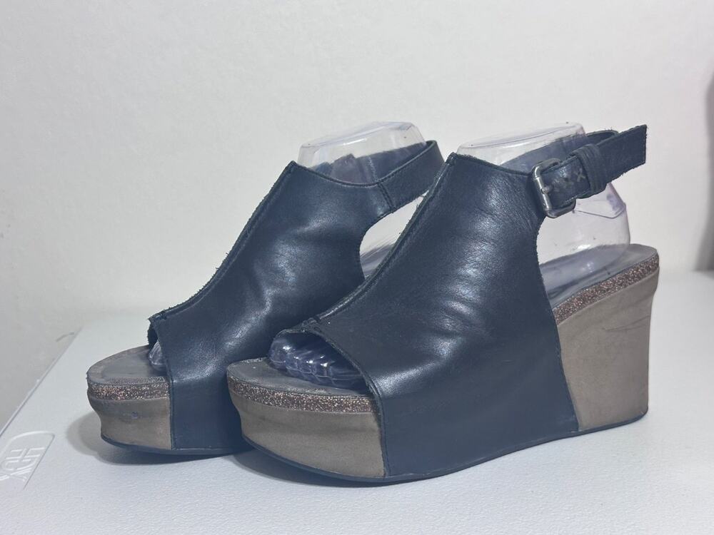 Otbt Jaunt Womens platform wedge sandals US 9 Black leather heel Cork Trim